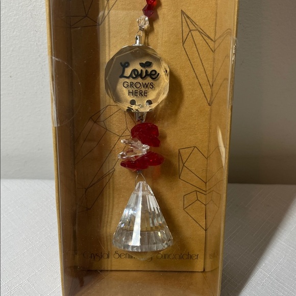 Crystal Sentiment Suncatcher with Red Accents. Love grows here. New. Gift. - Picture 1 of 5
